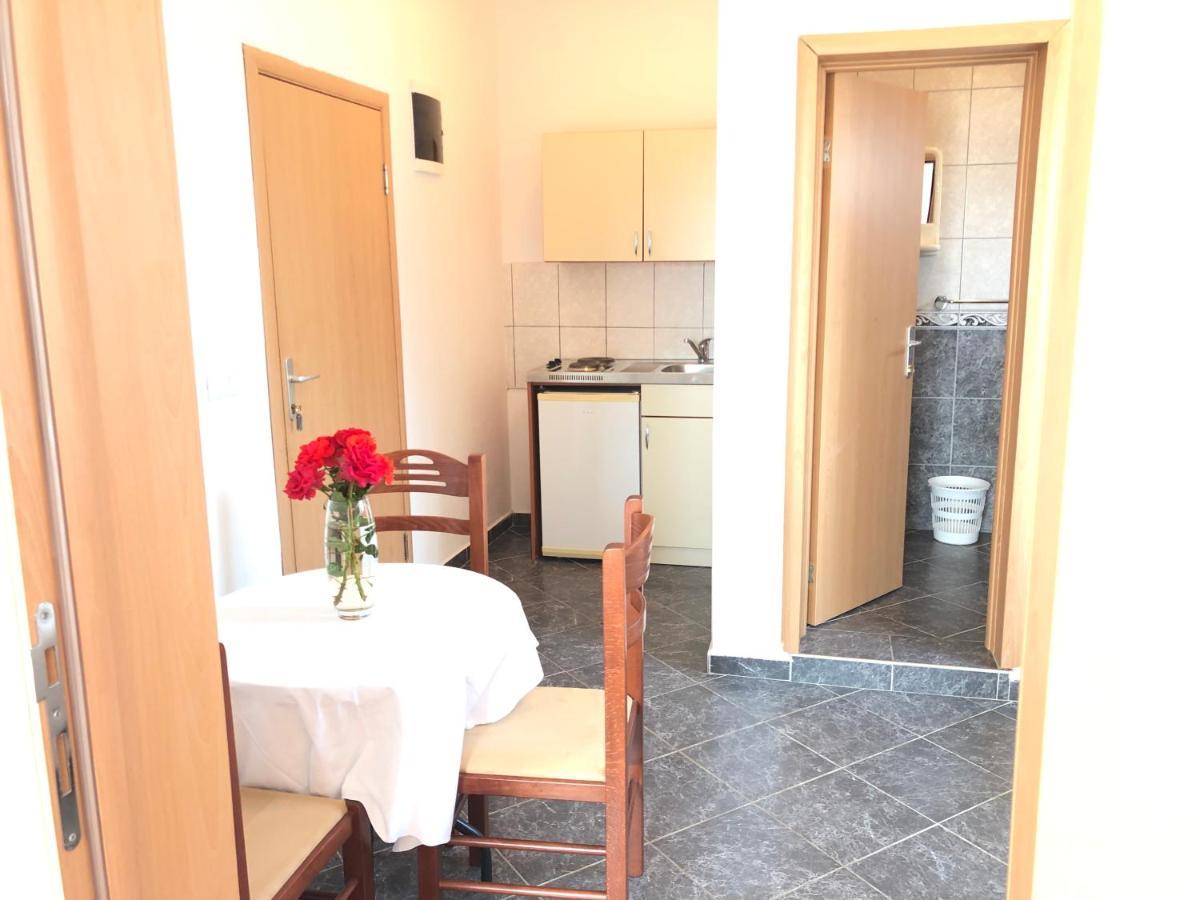 Apartments Radosevic Ulcinj Exterior photo