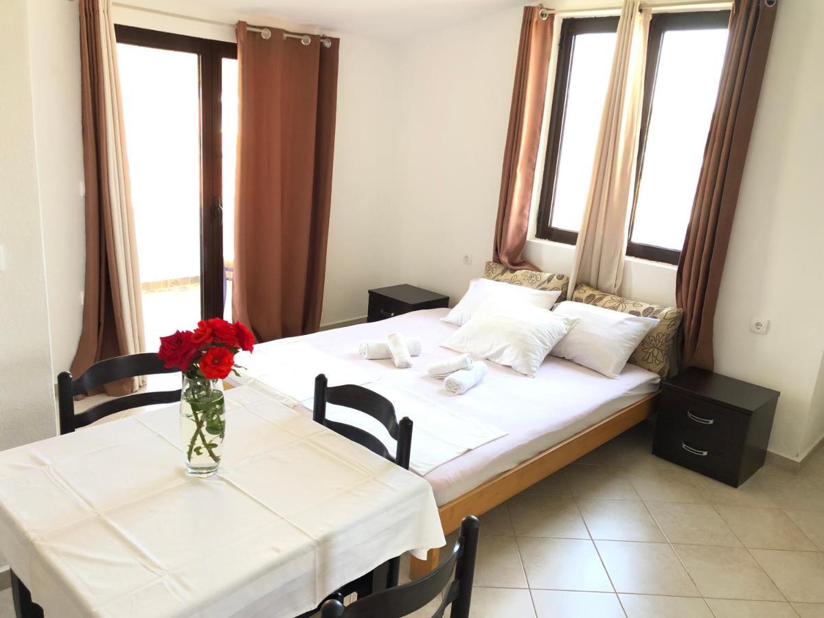 Apartments Radosevic Ulcinj Exterior photo
