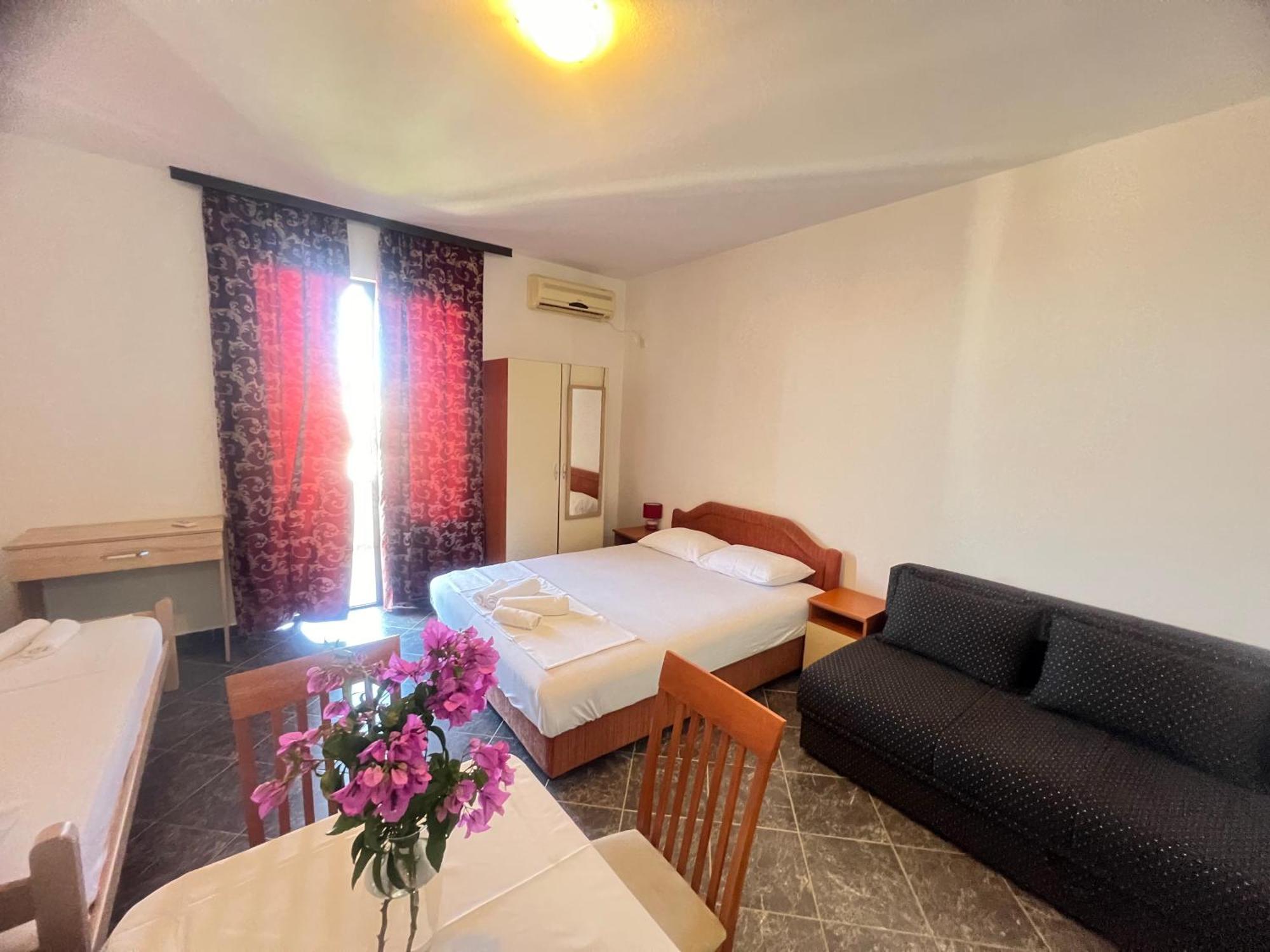 Apartments Radosevic Ulcinj Exterior photo
